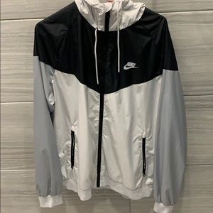 Nike sportswear windrunner
